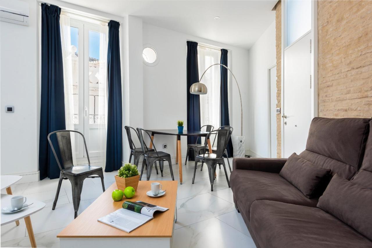 Appartement Alohamundi Adriano à Séville Extérieur photo