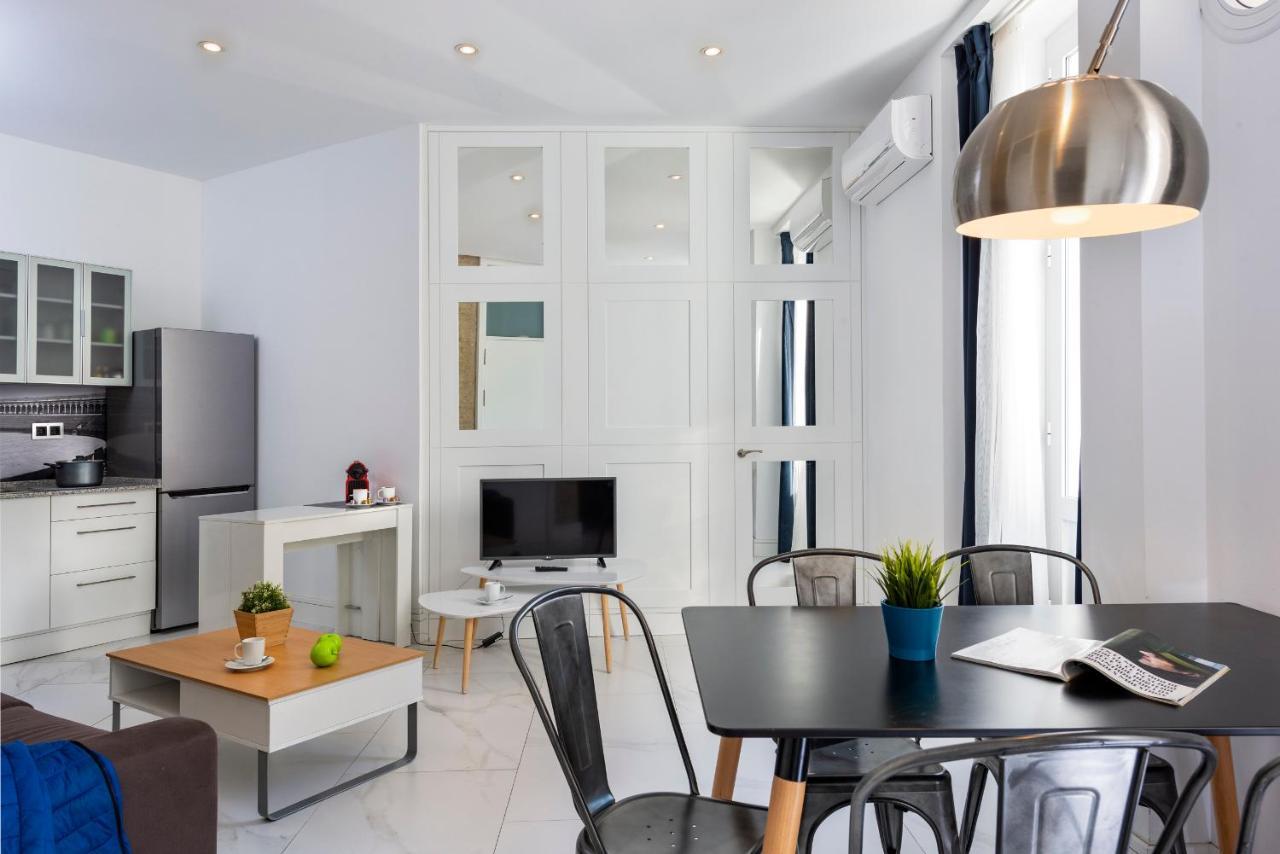 Appartement Alohamundi Adriano à Séville Extérieur photo