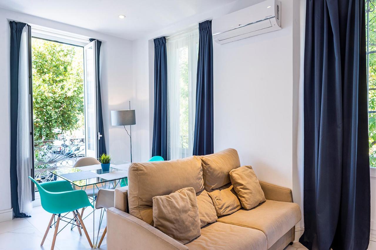 Appartement Alohamundi Adriano à Séville Extérieur photo