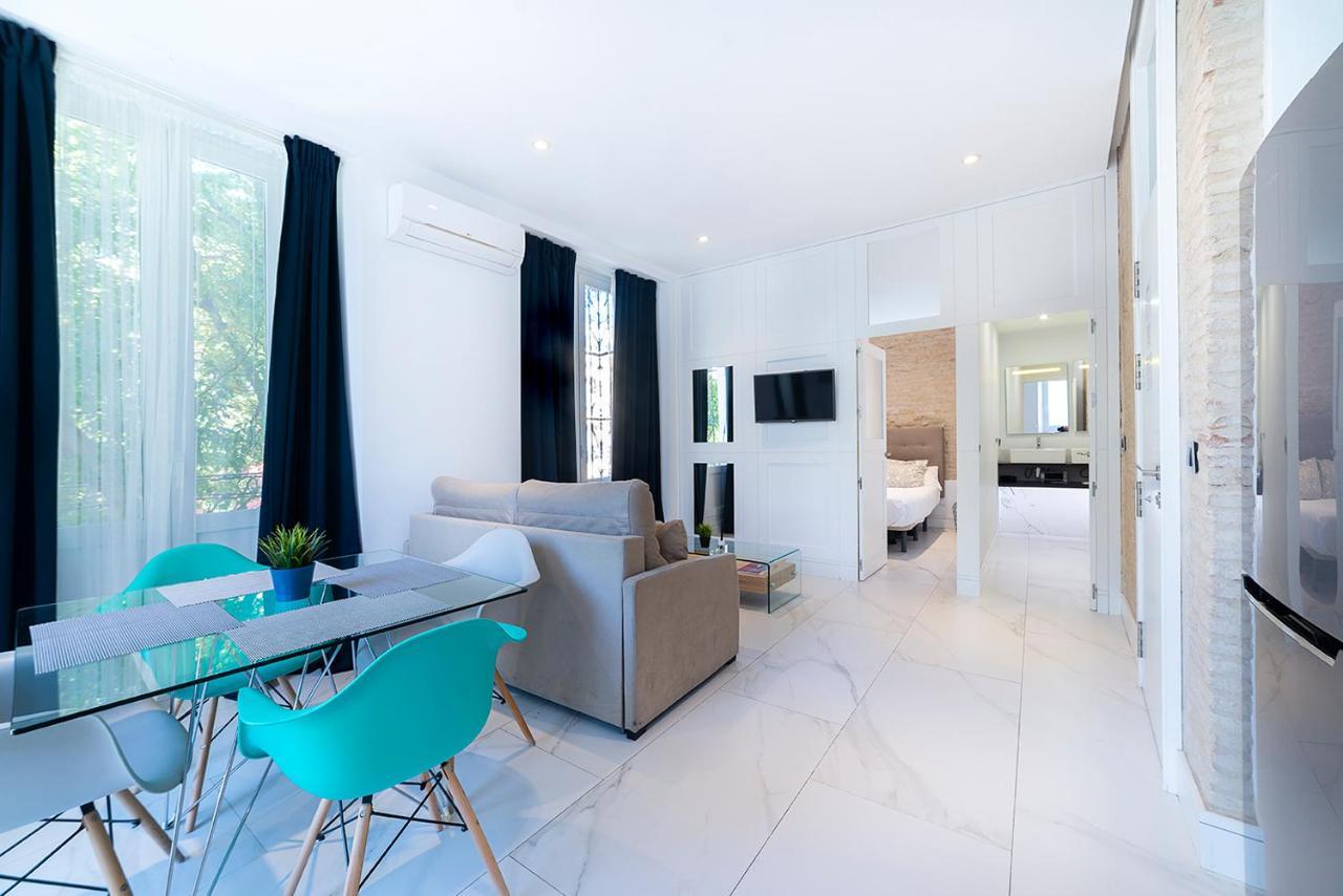Appartement Alohamundi Adriano à Séville Extérieur photo